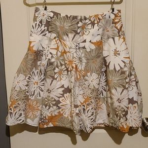 Ladies skirt